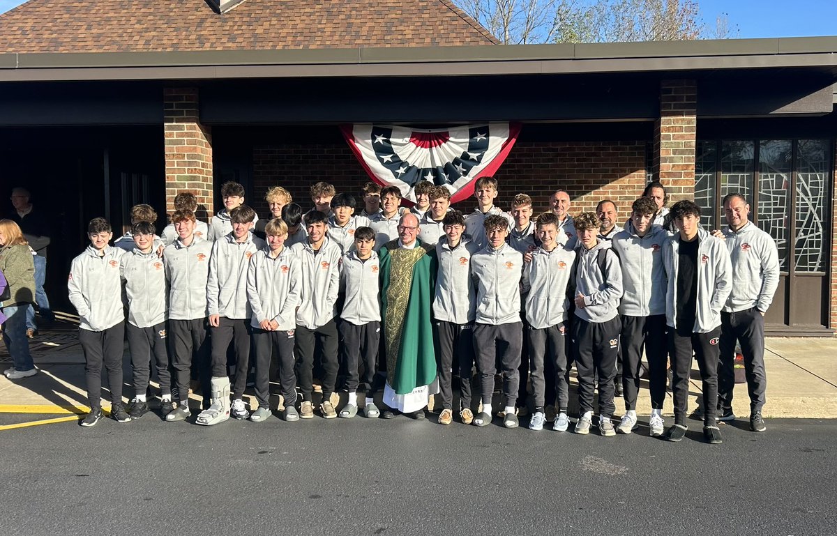 CPRamblerSoccer's tweet photo. What a great way to start our playoff week! Celebrating Mass with Father Jason at St Francis Xavier Church. #alwaysPREParing 🧡🖤🙏 https://t.co/9Jjtbr8FI5