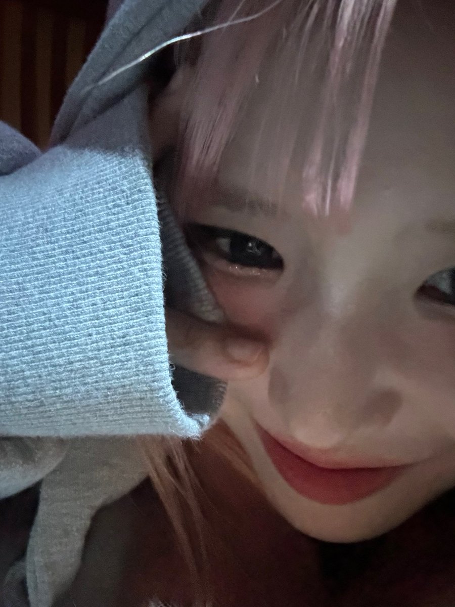 fromis_9 file 🍀 tweet media