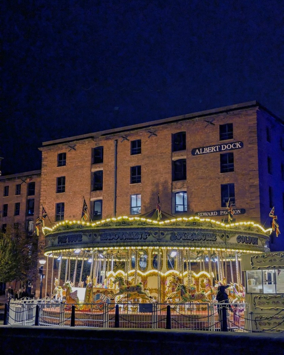 Frankie Archer (@frankiearcherm) on Twitter photo LIVERPOOL DUMP you were absolutely stunning 🩷 so lucky to have had a night off in your amazing city to do my fav things - wander around aimlessly and eat noodle soup 🤌
If you were wondering why the sound in the gig at <a href="/liverpoolphil/">Royal Liverpool Philharmonic</a> was killer that was thanks to @soundbyelle LIVERPOOL DUMP you were absolutely stunning 🩷 so lucky to have had a night off in your amazing city to do my fav things - wander around aimlessly and eat noodle soup 🤌
If you were wondering why the sound in the gig at <a href="/liverpoolphil/">Royal Liverpool Philharmonic</a> was killer that was thanks to @soundbyelle