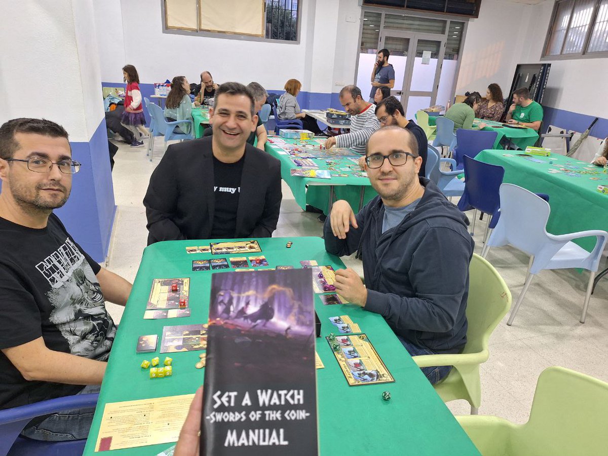 acmueveficha's tweet photo. Jugando al #setawatch publicado por @Bumble3ee_Int, este es un juego cooperativo de 1 a 4 jugadores en el que hay que asegurar 9 Localizaciones para evitar que los acólitos rompan los sellos que retienen al malvado Profanador.
#juegosdemesa #juegodemesa #boardgames #games https://t.co/fcbZkBpojC