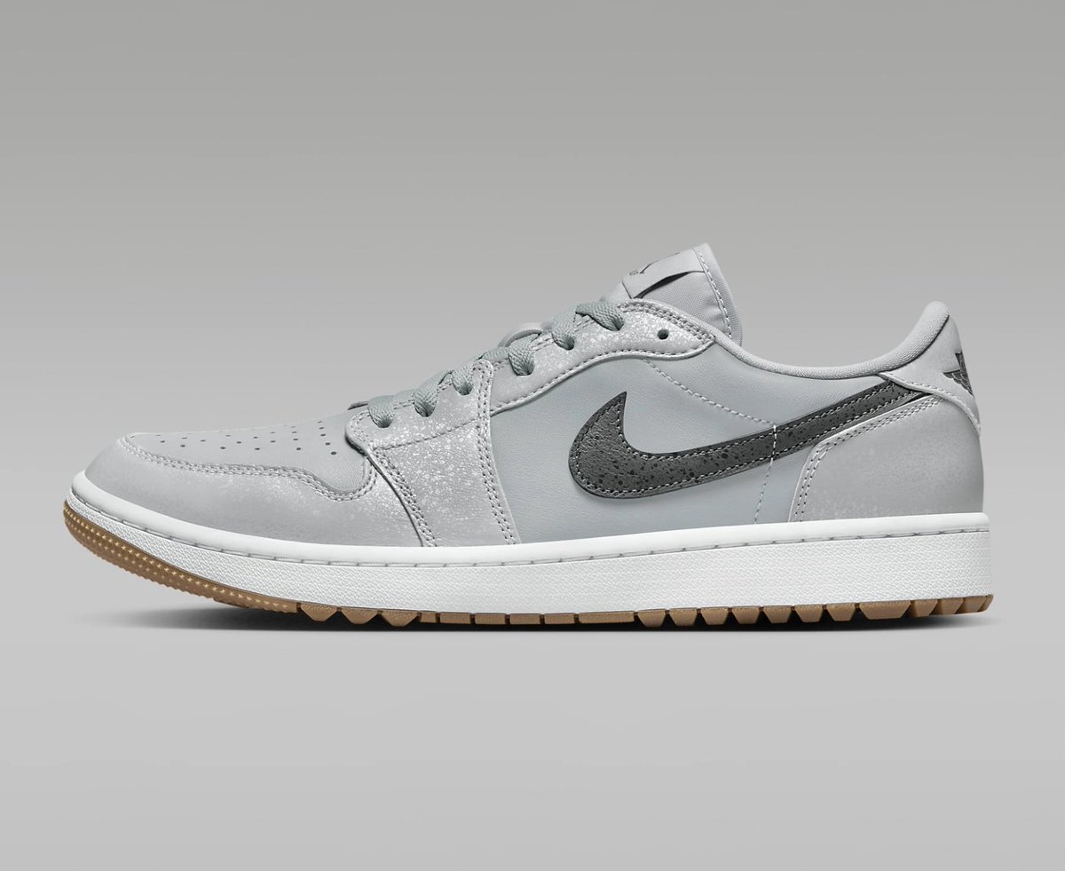 SOLELINKS's tweet photo. Ad: Air Jordan 1 Low Golf ‘Wolf Grey’ on sale for $112.50 + FREE shipping, discount applied in cart => https://t.co/wEylp5myvH https://t.co/M0Y2hhhsa2