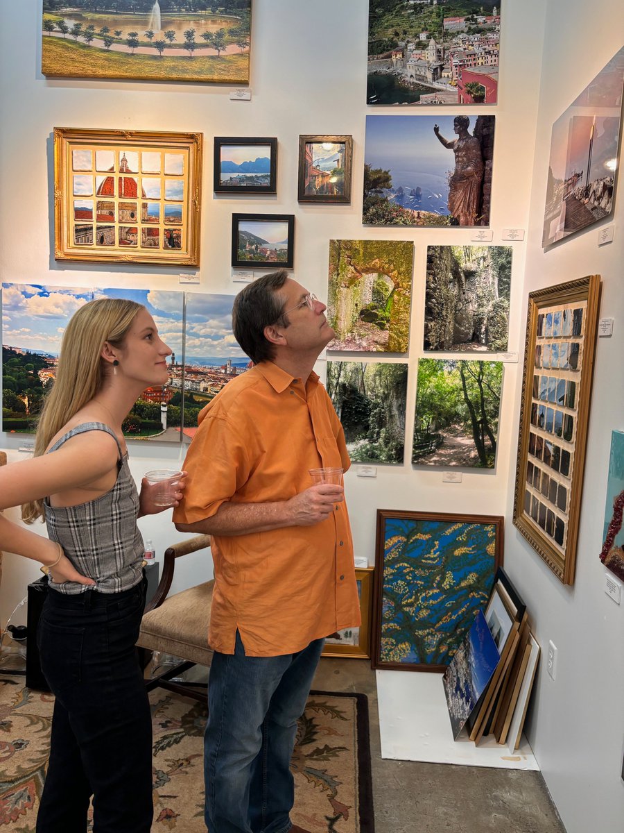 foto_donna's tweet photo. Thank you to everyone to visited La Donna Foto studio #148 at Sabine Street Studios in Houston, Texas last night! #ladonnafoto #donnacarnahan #sabinestreetstudios #sawyeryards #artdistricthouston #houstonartscene #italianlandscapephotography https://t.co/7Sy5Xbw1MC