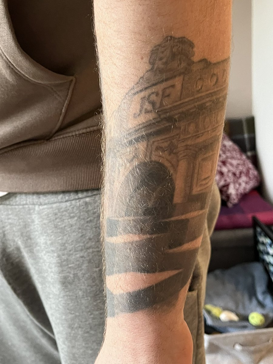 FloralRainbowAW's tweet photo. “Though others have the arm, show us the sleeve;” #TheComedyOfErrors #ShakespeareSunday
My sons tattoo sleeve ❤️ https://t.co/3sOomve8Ed