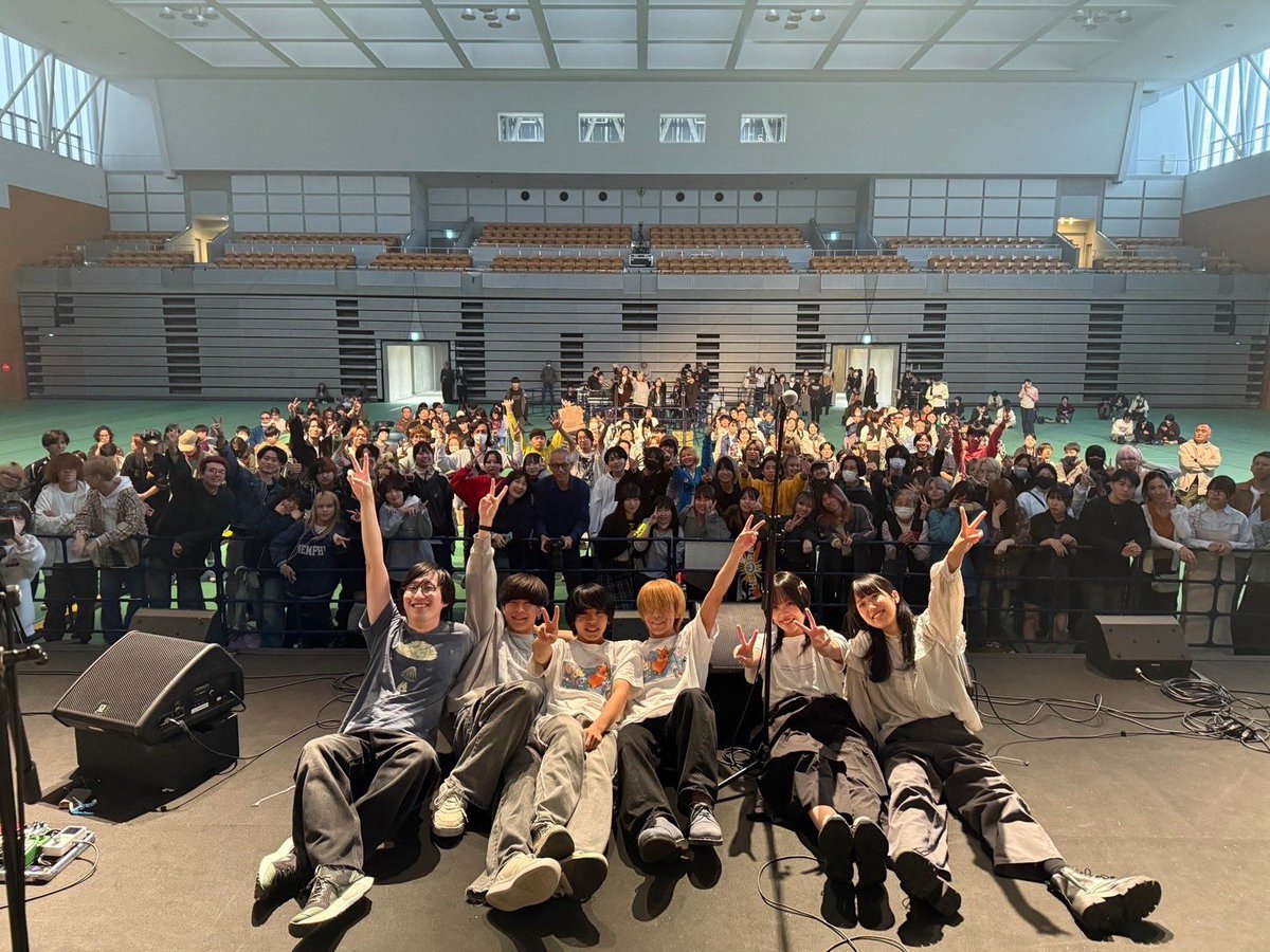 ShanghaiExiled's tweet photo. 来てくれる方々ありがとうございました‼︎

ずっとヨルシカでいいのに、でした😊 https://t.co/RcXQ9abT88