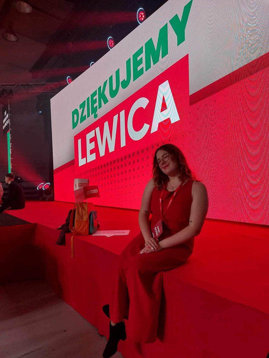 Po ponad pięciu latach zrezygnowałam z członkostwa w Młodej Lewicy oraz w partii Nowa Lewica. 
Dziękuję za ten intensywny czas, a tym, którzy zostali w szeregach Lewicy życzę wiele siły i trzymam za Was kciuki. Z pewnością jeszcze się zobaczymy  💜