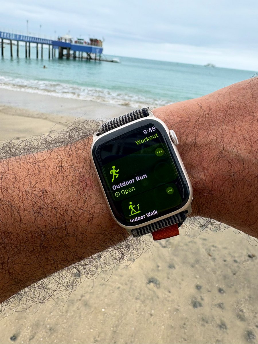 AbogadoFeroz's tweet photo. Cardio mañanero 👟🔥💯, ¿y ustedes ya se ejercitaron hoy? #Running5K #AdidasRunning https://t.co/iICq7F2oVp