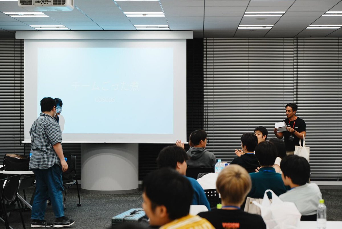 TYOFlutterHack's tweet image. 🎉**受賞チーム発表！**🎉
Supabase賞は…チームごった煮が受賞しました！
プレゼン資料がかっこよく、Supabaseリアルタイム機能を活用し、アニメーションも可愛い素晴らしい作品でした！
おめでとうございます！👏✨ 
#TYOFlutterHack