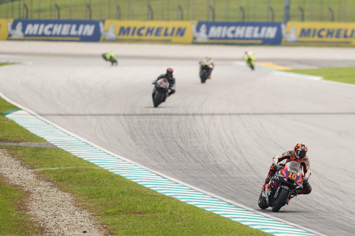 LucaMariniFR10's tweet photo. 🏁Fin de la course

🅿️15 (+28.838s)

Très bon point obtenu par Luca 👊 https://t.co/z3YZXbvj2C