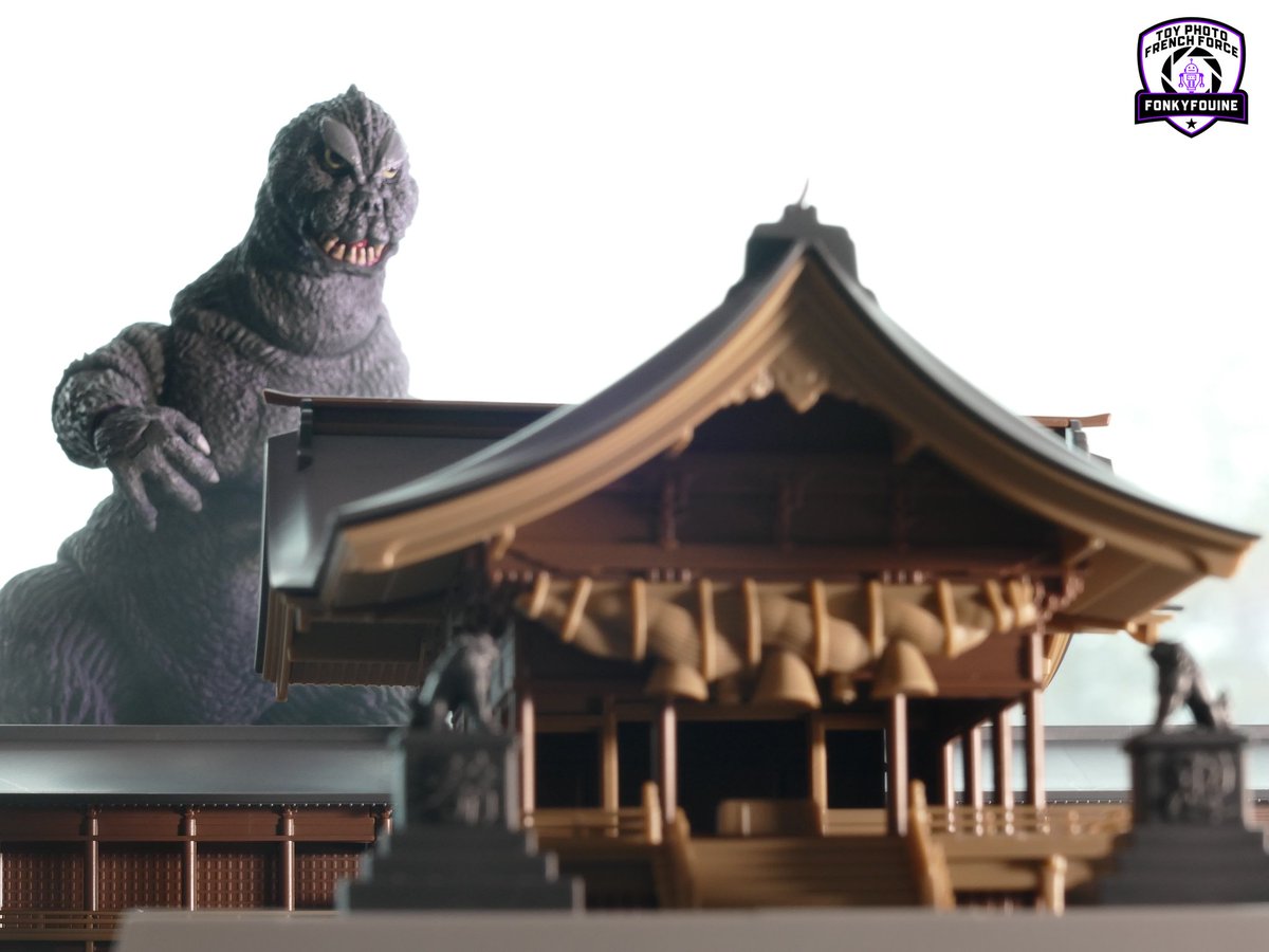 Fonkyfouine's tweet photo. Godzilla 70th anniversary ! 

Une petite toy photo en hommage à mon vieux pote Godzilla ! Le roi des monstres ! Longue vie au roi !

 #toyphotos #toypics  #toycollector #toyphotography #toypictures  #neca #necagodzilla #godzilla #godzilla70thanniversary #godzillafigure #showaera https://t.co/8anyFaT2sk