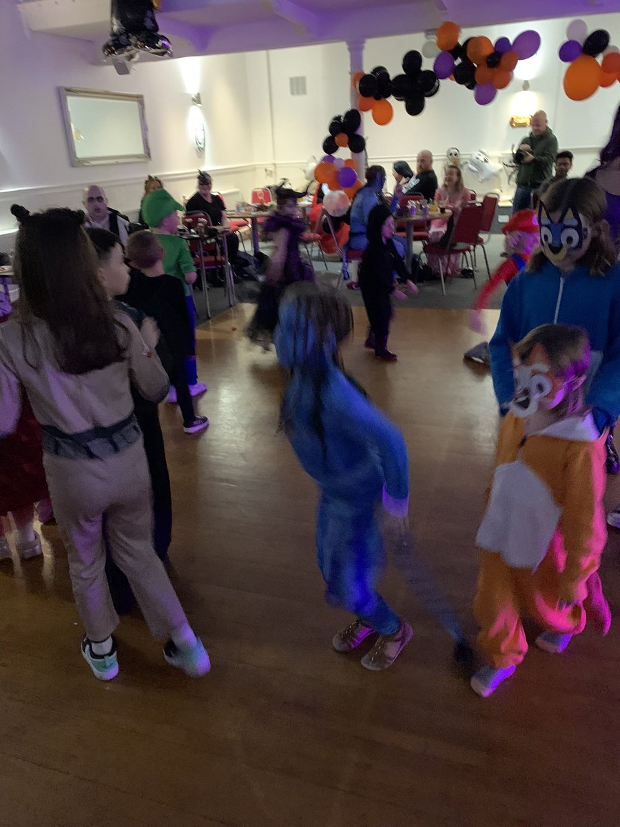 MonkeesEdhealth's tweet image. 🎃MonkeesED Family Halloween Party🎃 Our department party was a huge success. All the staff and kids had a ball 👻  #monkeesED #halloween24