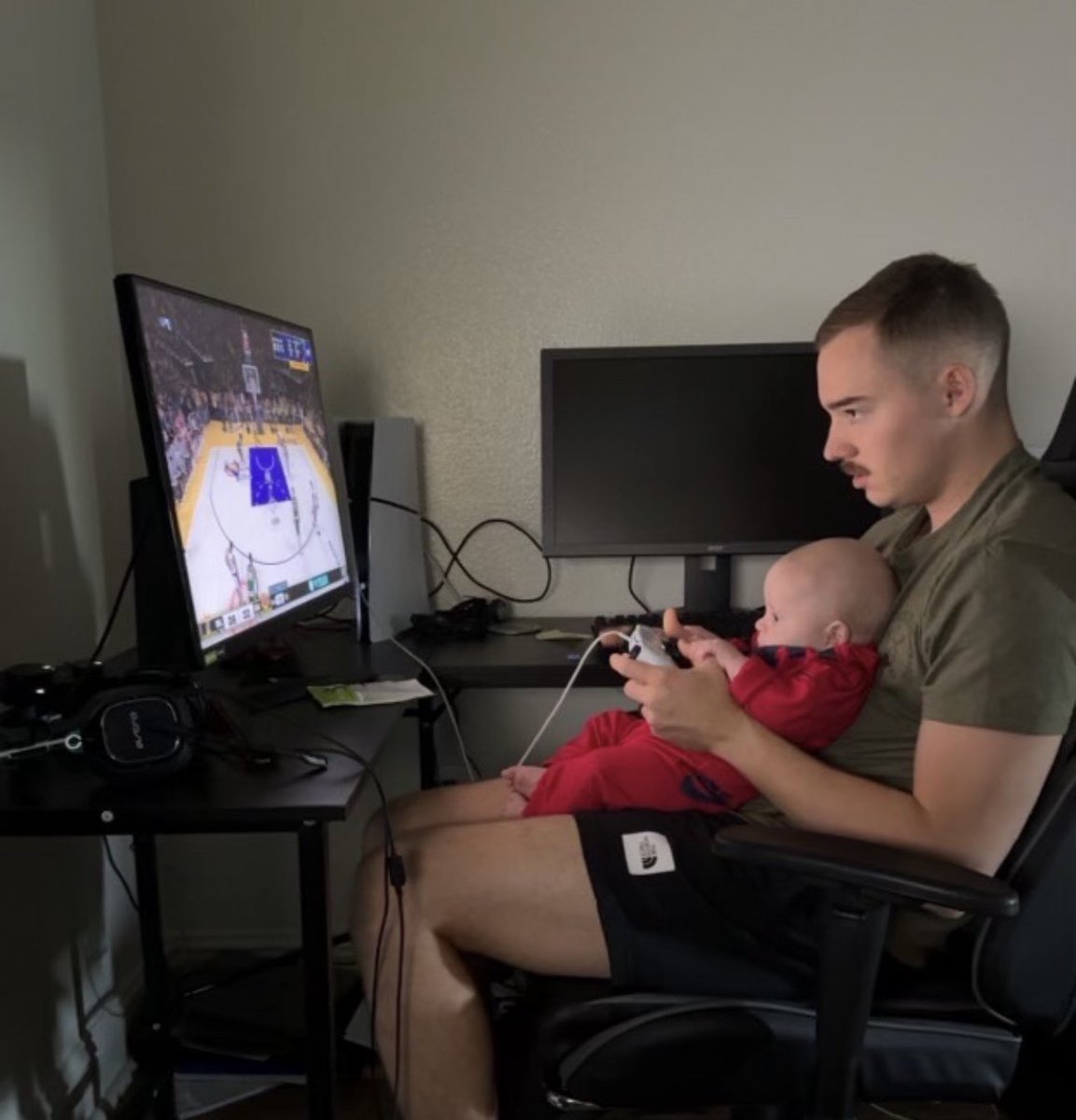 This is how I play every chall btw, y’all losing to my son frfr