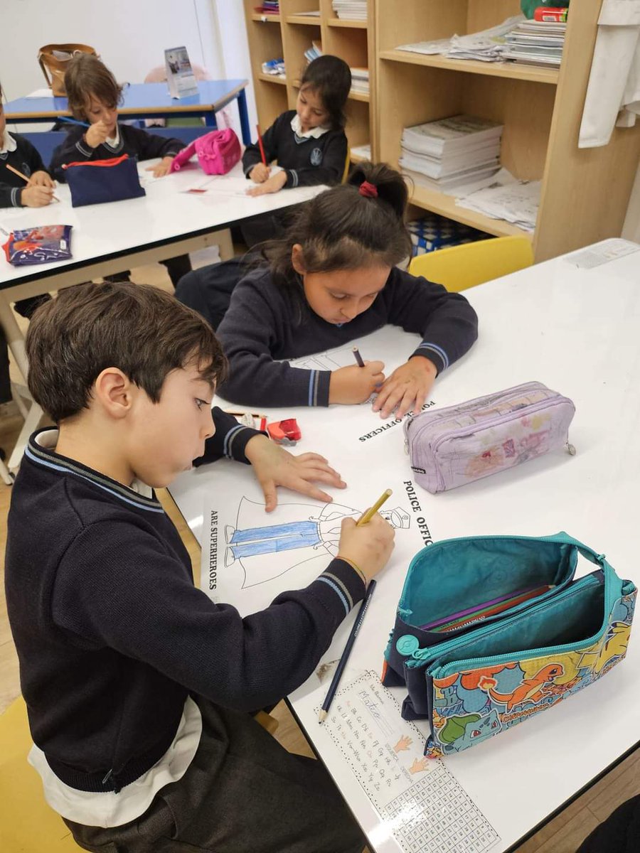 princesaconcep's tweet photo. 😔 Todo el país sensibilizado y solidario con Valencia. La semana pasada, desde las clases, hablamos sobre ello, pedimos por los más necesitados y agradecimos a los voluntarios y fuerzas del estado su trabajo durante estos días.

#Valencia
#quieropuedoactúo https://t.co/kMAj8NRjpq