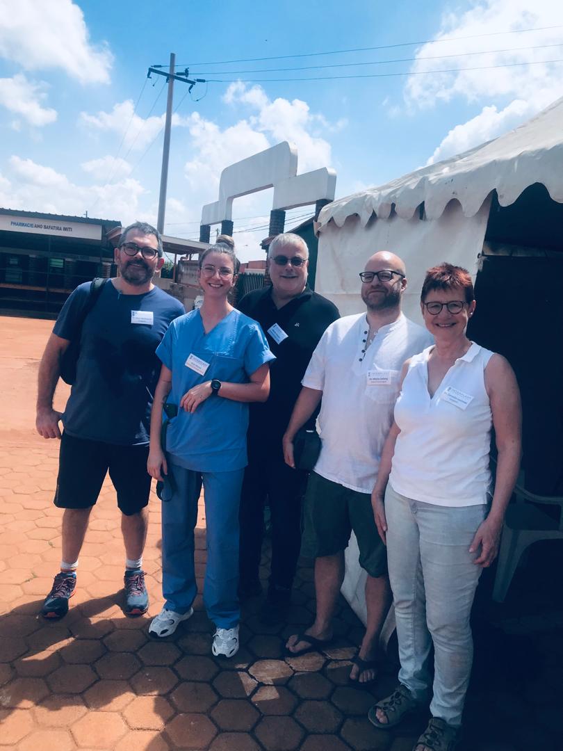 RemeraRukomaH's tweet photo. 🚨HAPPENING NOW🚨
 As we had recently announced, today @RemeraRukomaH in collaboration with experts from Germany @InterplastBER started a plastic surgery operation that will last until 15/11/2024 at the Remera-Rukoma hospital.
@Kamonyi
@RwandaHealth
@RBCRwanda 
@EprRwanda https://t.co/6qxCY37RZM