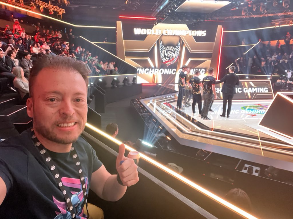 Joe McDonalds (@joemcdonaldscoc) on Twitter photo Feliz de poder ser testigo de este gran momento del e-sports de <a href="/ClashofClans/">Clash of Clans</a> <a href="/CoCEsports/">Clash of Clans Esports</a> ! Felicidades a @Synchroniic gaming por ser los campeones mundiales de 2024! Feliz de poder ser testigo de este gran momento del e-sports de <a href="/ClashofClans/">Clash of Clans</a> <a href="/CoCEsports/">Clash of Clans Esports</a> ! Felicidades a @Synchroniic gaming por ser los campeones mundiales de 2024!