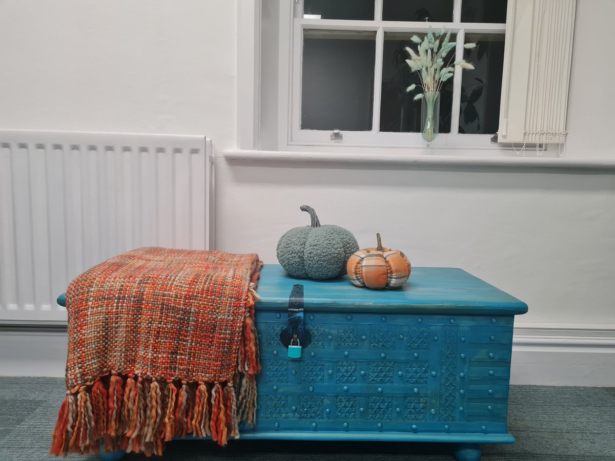 FenixCbt's tweet photo. Halloweening 🎃👻
#facetofacefridays #facetofaceclinic #cbtclinic #cbttherapists #cbttherapyinleeds #cbttherapyonline #cbttherapist #dbttherapy #dbtleeds #dbtautism #dbttherapist #emdrtherapist #emdrtherapy #emdrleeds #therapyinleeds #therapy #therapislife #therapist #Halloween https://t.co/GIbiIq57GT