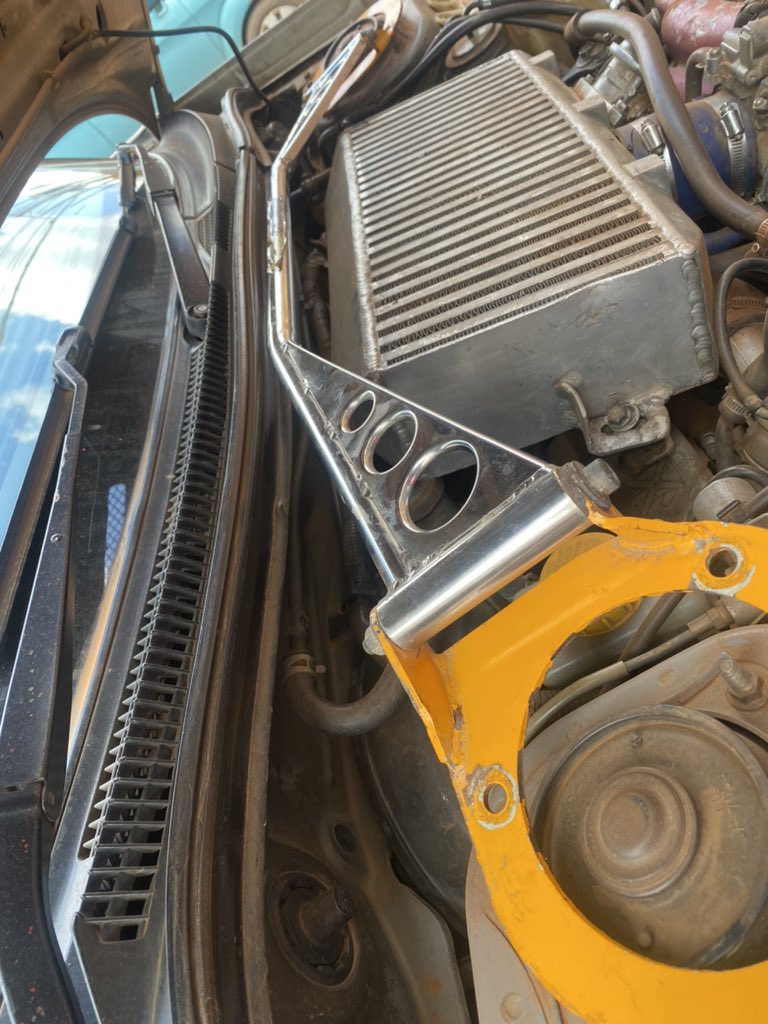 lubes_spares's tweet photo. Fitting SYMS Racing strut bar… https://t.co/8EYYq1oJMR