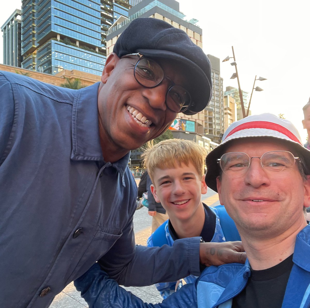 NYAEnglandFan's tweet photo. It’s this man’s birthday today - Happy birthday, @IanWright0 !!! #ianwrightwrightwright #ianwright #england #threelions https://t.co/NlknR5ShTl