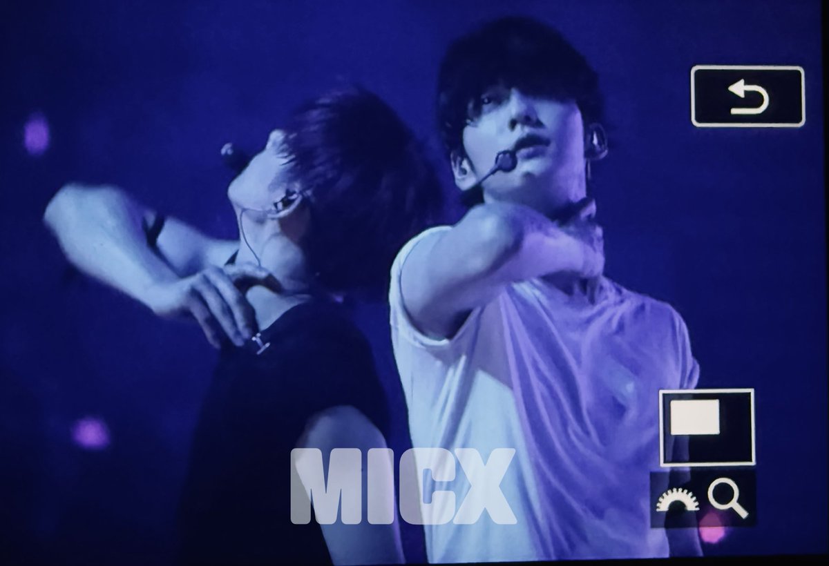 micx_125's tweet photo. 241103 ACT:PROMISE ENCORE preview

#TXT #TOMORROWXTOGETHER  #투모로우바이투게더 #SOOBIN #수빈 #연준 
@TXT_bighit bighit @TXT_members https://t.co/9i4sU5jMJC