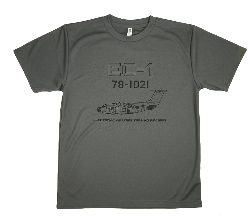 nhouse_jp's tweet photo. 本日11月3日に開催されました入間基地航空祭を記念して「EC-1 Tシャツ」をネットショップにて販売致しました。

機体イラストやシリアルナンバーがプリントされています。

長袖綿素材のライトオリーブと、半袖ドライ素材のダークグレーとアーミーグリーンをお選び頂けます。

サイズはS～3Lです。 https://t.co/DFkjeuVTzw