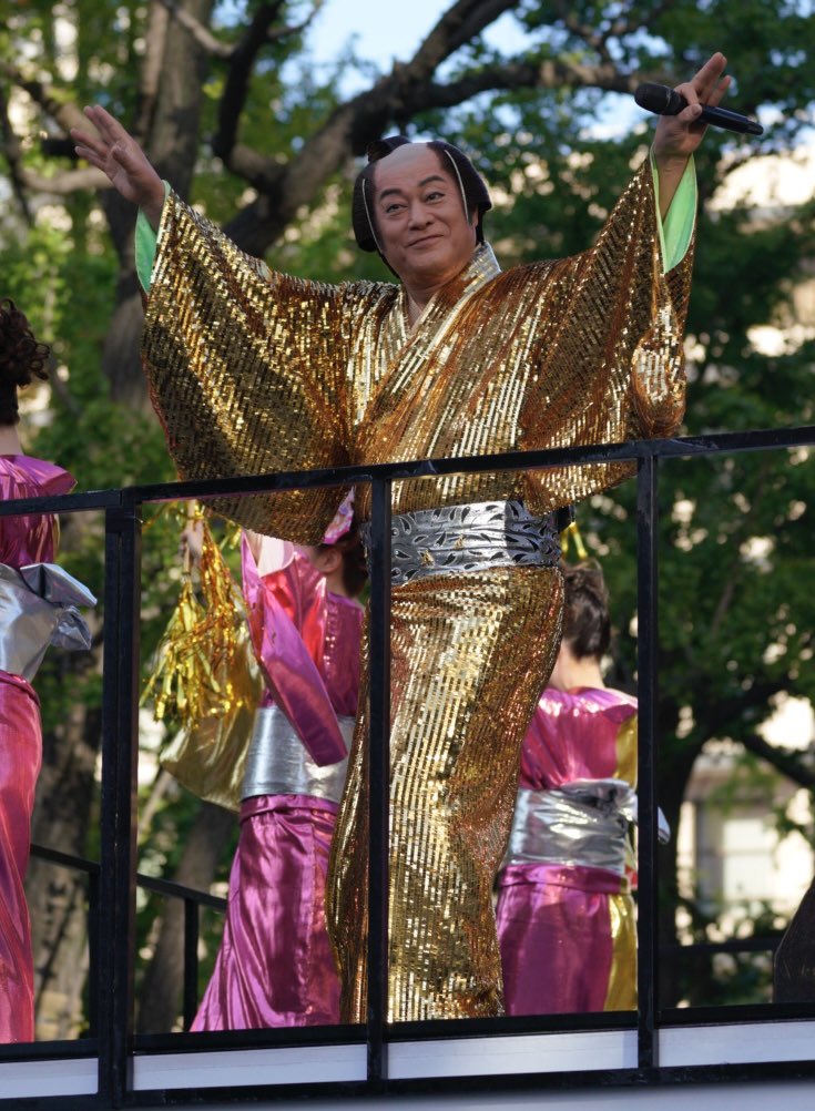 御堂筋ランウェイ2024 松平健さん
