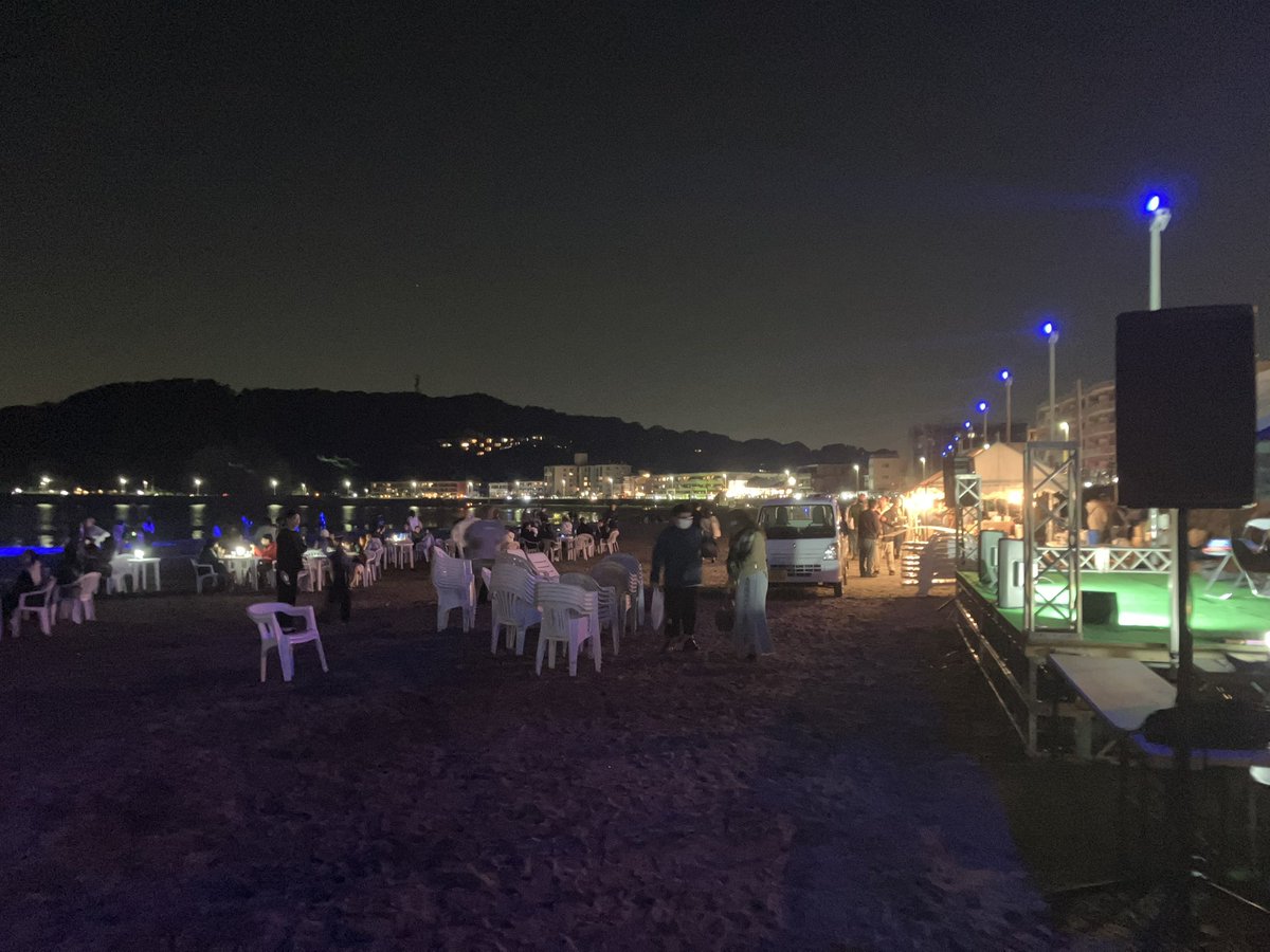 toitakakero's tweet image. 鎌倉終わりまして急いで逗子海岸へ✨
NIGHT WAVE🌊💙心洗われました☺️
観光協会や関係者の皆さんとも暗いけどご挨拶できました。お疲れ様でした🙏

#逗子　#逗子海岸