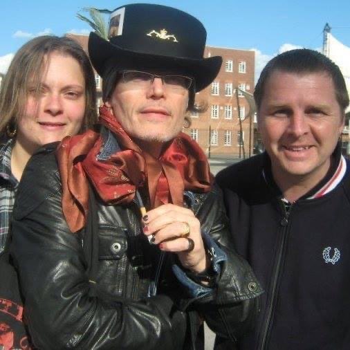 knight37's tweet image. Happy 70th birthday ⁦@adamaofficial⁩ have a wonderful day #adamant #mrandmrsknight