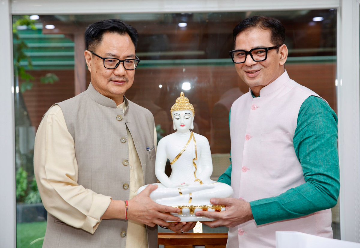 AtifRasheed80's tweet photo. I had the pleasure of meeting Union Cabinet Minister Shri @KirenRijiju at his residence, where we discussed various issues related to minority communities. We explored ways to strengthen government ties with these communities and address their concerns. Shri Rijiju reaffirmed the government's commitment to their development, ensuring support for their growth.