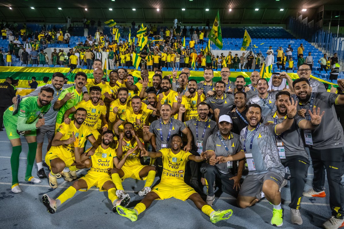 خليج القطيف

يخوض فريق كرة القدم بنادي الخليج موسمه الثالث في دوري روشن، الدوري الذي أصبح فيه نجوم عالميون كبار يتقدمهم رونالدو و نيمار و بنزيما، هذا الفريق يمثل المنطقة الشرقية وخاصة منطقة ومحافظة القطيف ذات التاريخ العريق في هذا الوطن الحبيب. قد لا يتكرر هذا التواجد وهذه الفرصة