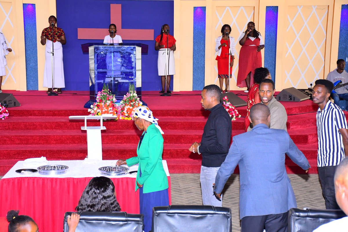 FHICRoysambu's tweet photo. 1 Corinthians 11:23-26 - Paul recounts the tradition of Communion, emphasizing the importance of remembering Jesus' sacrifice and the proclamation of His death until He returns. https://t.co/ewP2kh2qZD