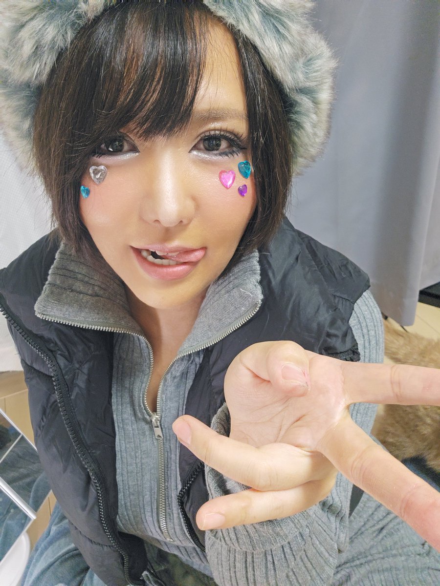 愛内アイラちゃんメイク。 平成ギャル。アイラー💜🩷❤️🧡💛💚🩵💙