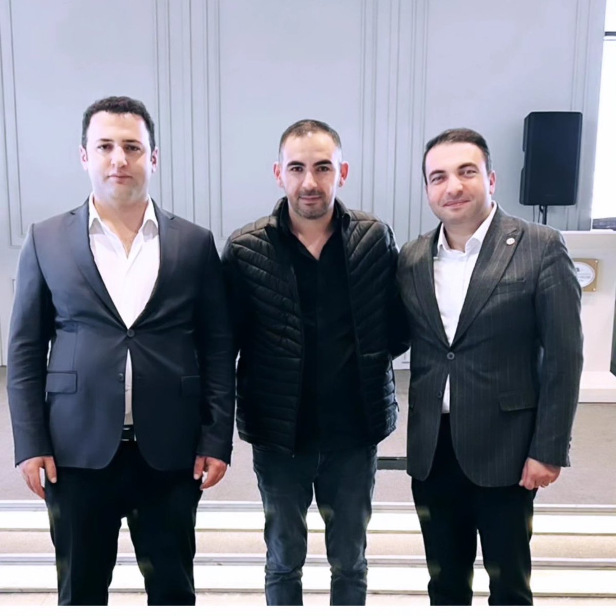 Harungulap's tweet photo. ŞİDEF-ŞEKAV ortaklığı ile düzenlediğimiz “Şiranlılar İstişare Toplantısı” Şiran Kaymakamımız Sayın Alperen Başkapan, Şiran Belediye Başkanımız Sayın Baki Kara, Belediye Başkan Yardımcılarımız, Meclis Üyelerimiz ve STK Yöneticilerimizin katılımı ile gerçekleşti. https://t.co/tpFOxMkNGT