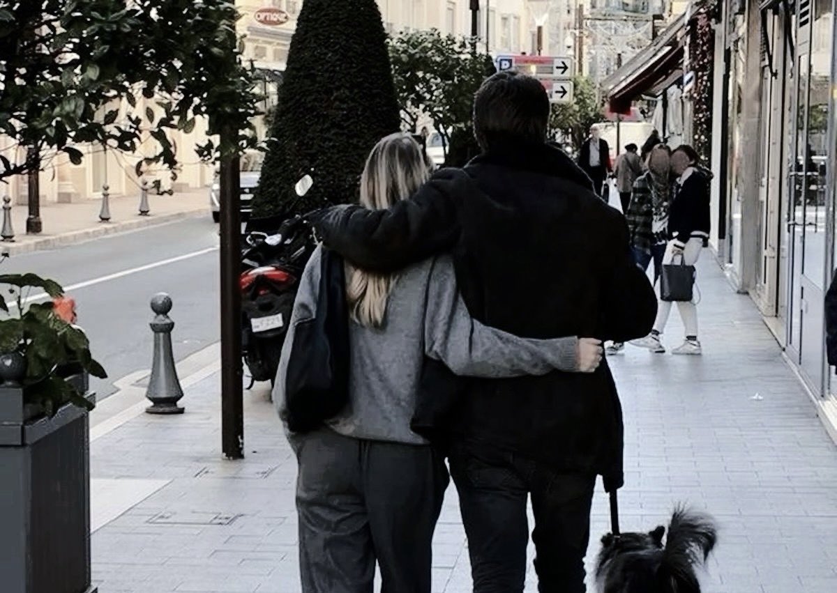 ⠀ ⠀ 

         ⠀⠀❲ SNS UPDATE ❳ from liaisoned.⠀⠀⠀ ⠀
⠀            ⤷  「 GMT-05 」 06:15 — 일요일.ᐟ
⠀ ⠀
⠀ ⠀        sundate  with  the  best set of
⠀ ⠀        parents to  exist  in this world.
⠀ ⠀        third-wheeling them since 97.
⠀ ⠀ 
⠀ ⠀