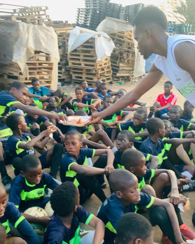angelthesalt's tweet photo. Visit 🔟 to MALO FA, AGEGE done!
We played
We prayed
And read because we are to lead!
#WakapassTour #ProjectWakapass #WakapassChampionsCup #Football
#FootballAndEducation #SDGoals #charity #grassrootsfootballoutreach #Vision2032 #fifa #fifafoundation #AngelSaltFoundation https://t.co/2hicYIIy8B