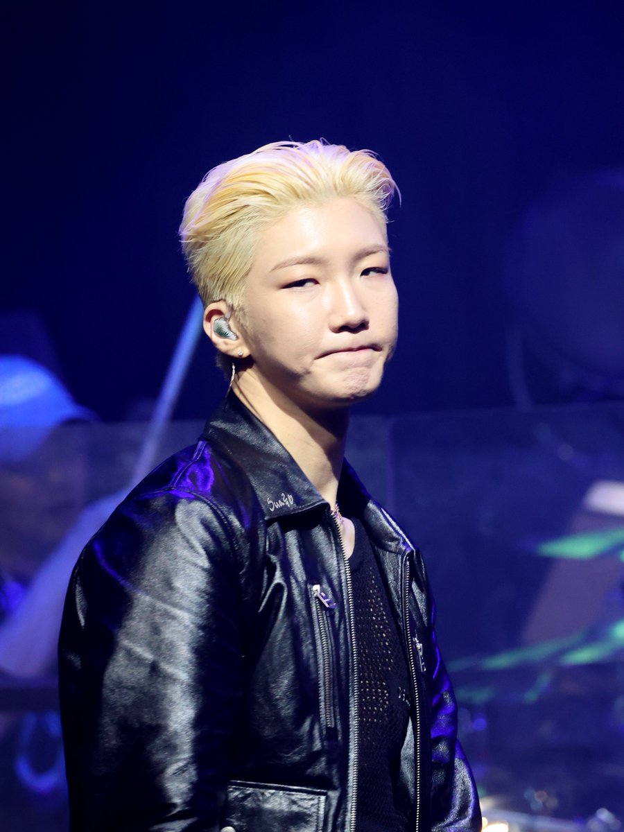 Arutouch's tweet photo. 메타몽♡  솔로 콘서트 축하해🫶🫶

2024.11.3. 

#이승훈솔로콘서트 #빛이나는솔로콘서트이승훈
#이승훈 #leeseunghoon #hoony #winner https://t.co/89kNV0TVp5
