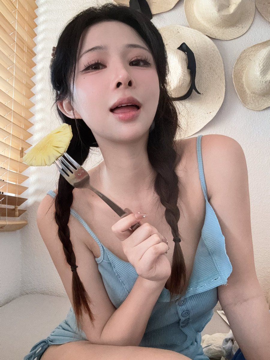 🍍 https://t.co/fQL3nDNR8R