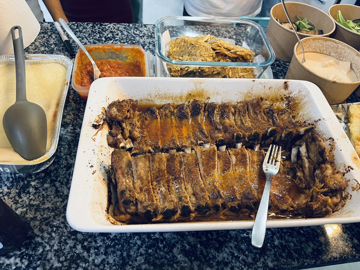 anirinnie's tweet photo. This is what it looks like when friends from 10 different countries gather. 👀

#Caturday https://t.co/QHmruGvMFu