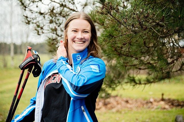 Säsongens första tävlingshelg avslutades med stafetter i Finlands cup på söndagen. För damerna var det 3x6 kilometer i fristil som gällde i Vuokatti. Hanna Ray debuterade i stafett med Vantaan Hiihtoseura.

vasabladet.fi/Artikel/Visa/8…