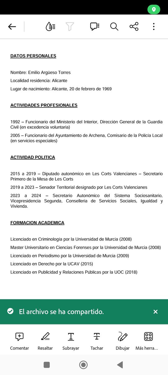 eljuanpedro's tweet photo. Este es el currículum de Emilio Argüeso, el director de emergencias de la Comunidad Valenciana del que tanto se habla estos días. Parece un sujeto bastante especial, con capacidades asombrosas, lo que me despierta mi curiosidad. Abro hilo con mis preguntas. https://t.co/UFNt74qlIO