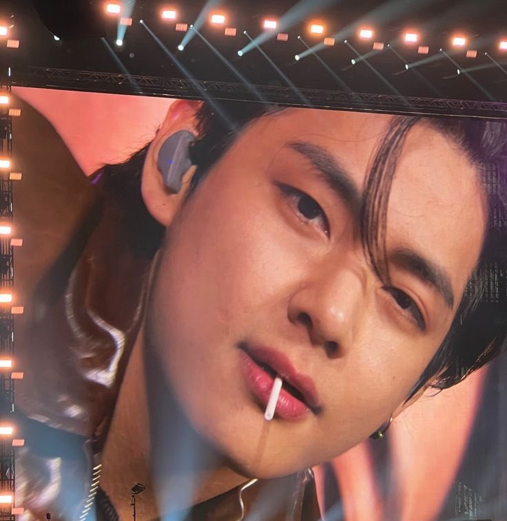 RT + Reply 

I vote #V for #2024MAMAVote
