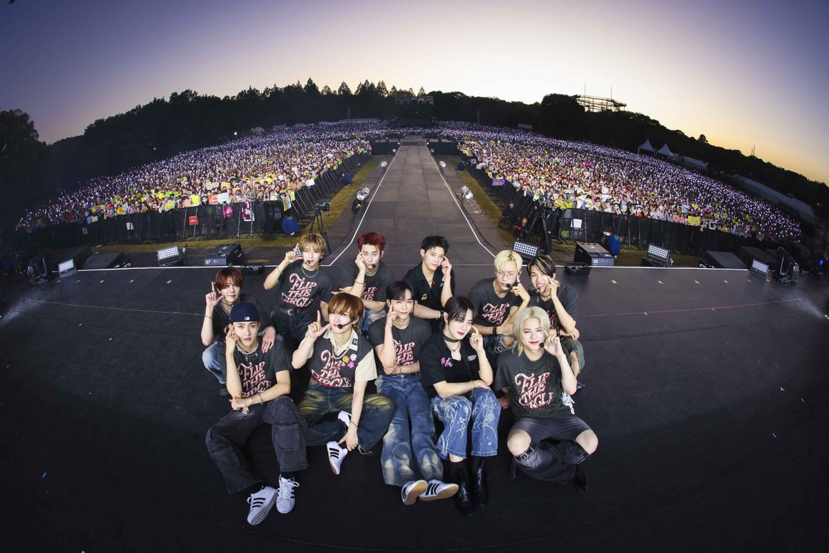 official__INI's tweet photo. 𝟐𝟎𝟐𝟒 𝐈𝐍𝐈 𝐅𝐀𝐍-𝐂𝐎𝐍 𝐓𝐎𝐔𝐑
[𝐅𝐋𝐈𝐏 𝐓𝐇𝐄 𝐂𝐈𝐑𝐂𝐋𝐄]

ー
万博記念公園もみじ川芝生広場 - DAY1
ー

#INI #INI_FLIP_THE_CIRCLE https://t.co/cBSvzWztD9