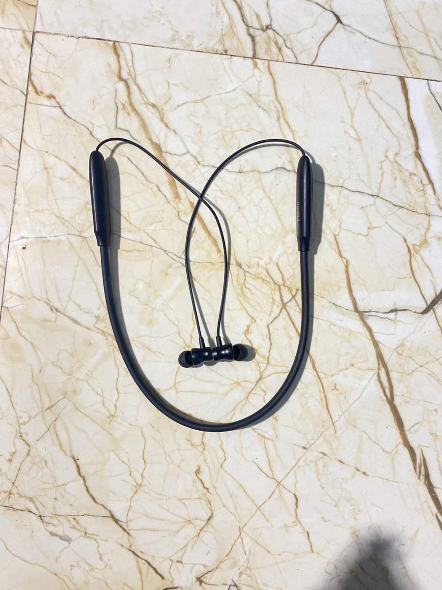 TodayOffers4's tweet photo. Best Bluetooth headphones at low price
#pTron 👌🏻 https://t.co/wXuN5ZGHIt