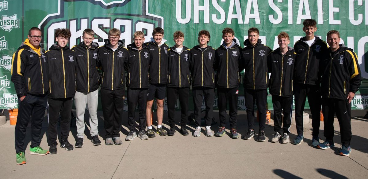 BotkinsCCTF's tweet image. What a special year!  These boys grew as a team and ran their best at the right time.

17:46-17:27-17:22-17:10-17:07-17:04-16:44 (team avg. the last 7 meets of the season)

18th-13th-5th-4th (Our team's place at the splits at State)