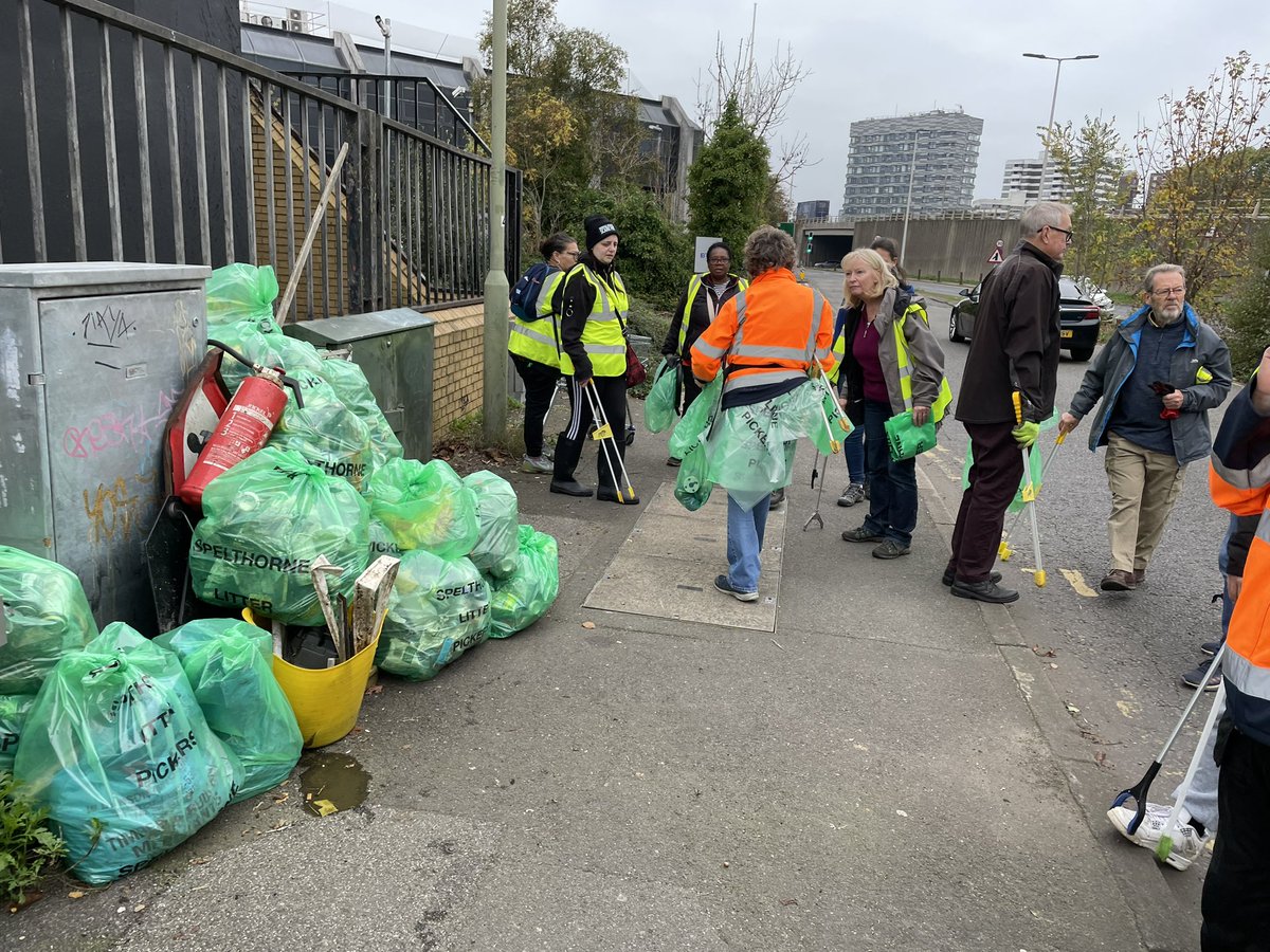 LincolnJopp's tweet photo. Out early this morning with the legendary Spelthorne Litter Pickers.  A properly swept up community group. Everything crossed for 17 Nov. More to follow… https://t.co/cBOBucPpLe