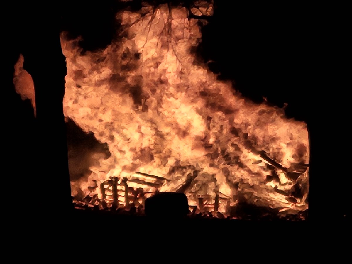 KarenHewitt11's tweet image. Forres Bonfire Display 2024 #photography #Forres #Scotland #ThePhotoHour #StormHour #samsungs23 #bonfire