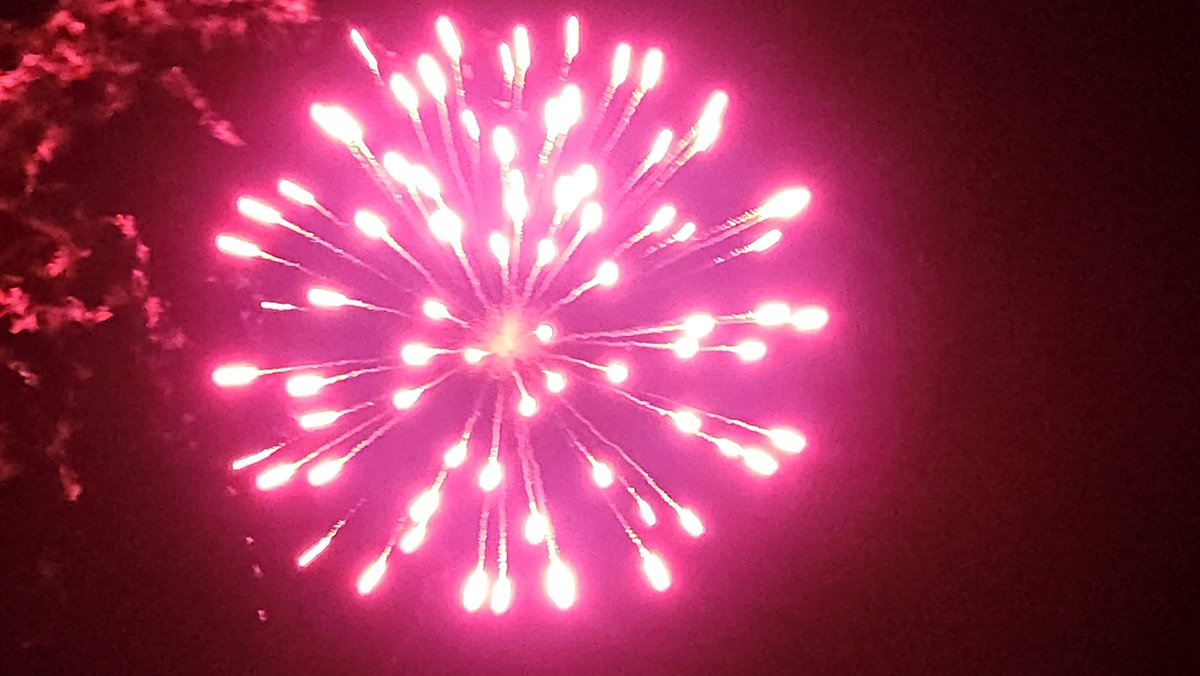 KarenHewitt11's tweet image. Forres Bonfire Display 2024 #photography #Forres #Scotland #ThePhotoHour #StormHour #samsungs23 #bonfire