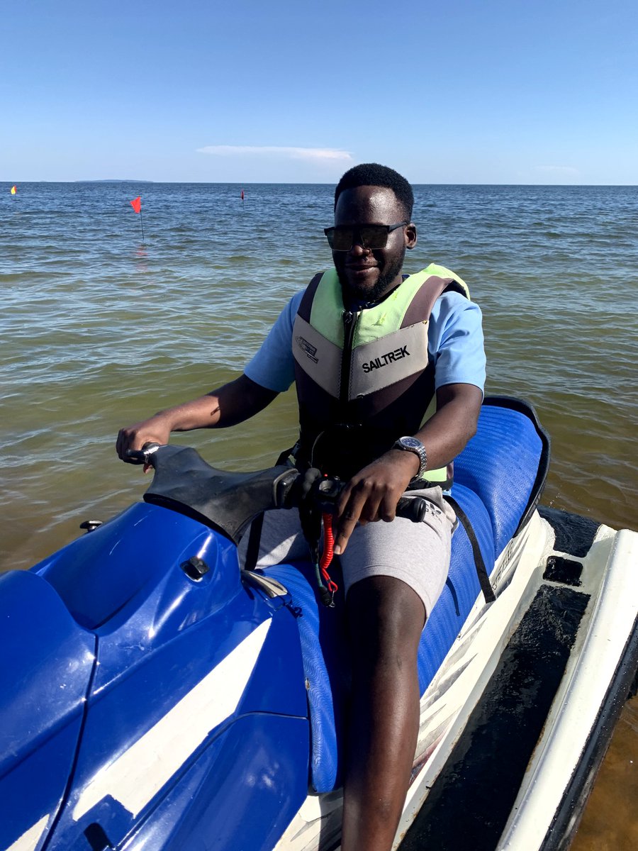 BinepeBwambale's tweet photo. Spent an incredible day by the shores of Lake Victoria with amazing friends. Feeling recharged and ready to make these last 60 days of the year count! Here’s to ending 2024 strong and productive. #LakeVictoria #GoodVibes #YearEndPush https://t.co/7Kab6qra1m