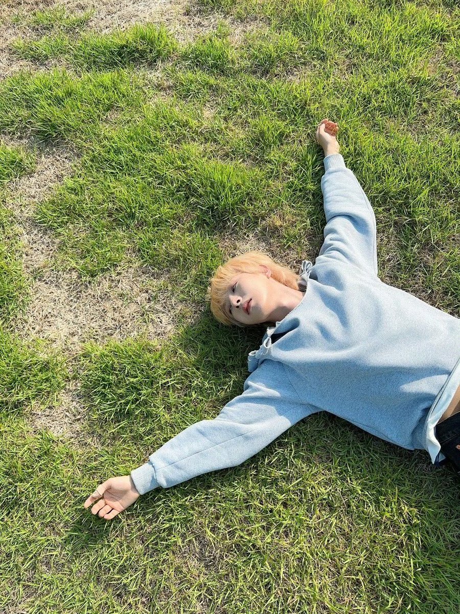 HRJFEED's tweet photo. #renjun instagram/weibo update 

yellow_3to3: 🌱☀️ https://t.co/ZgAWsDTrR0