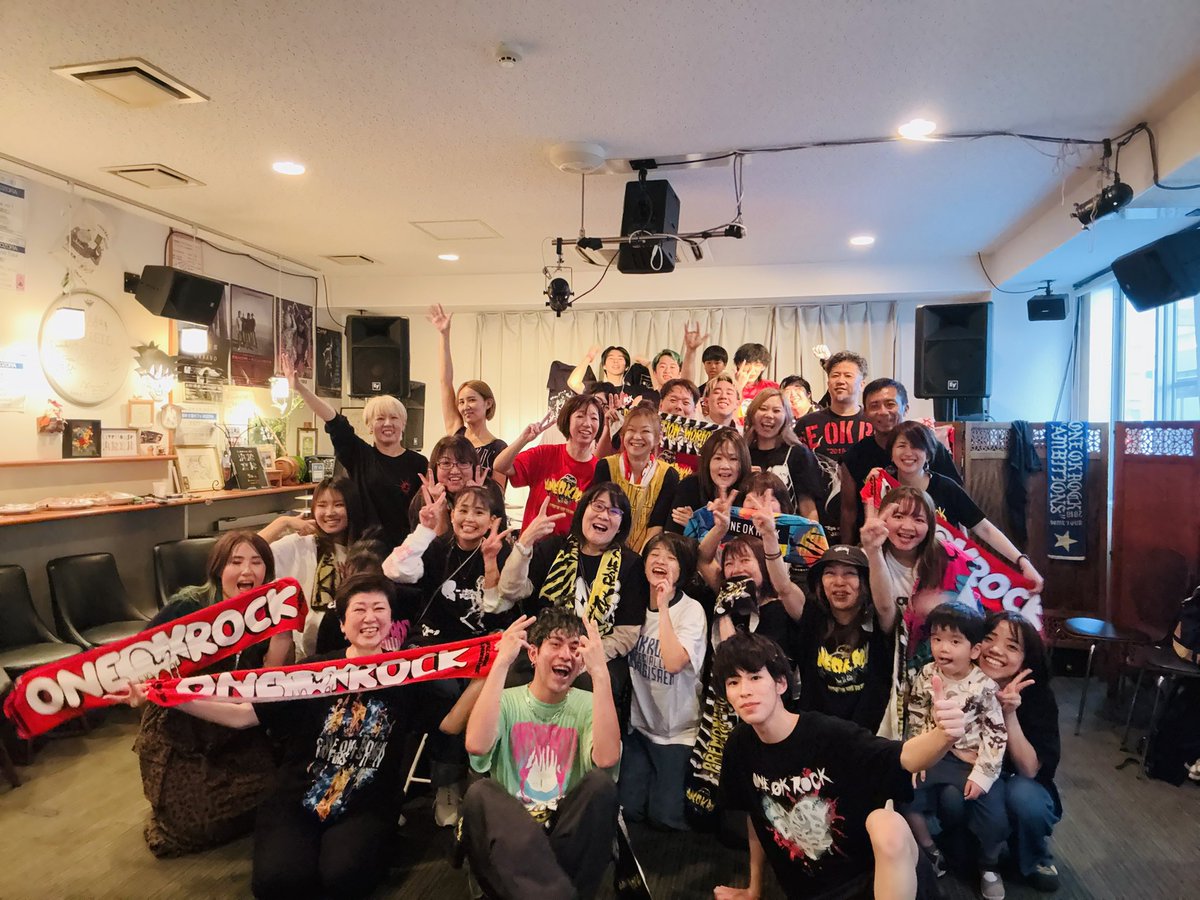 KANJYOU01SHIN's tweet photo. 2024.11.3(日) 浜松窓枠 2F青空カフェ
🔥OORer ファンの集いLive🔥

めちゃくちゃ盛り上がりました！
呼んでいただけたことに感謝。

#感情DrumsSHINGEN #SHINGEN
#Drummer #SupportDrummer
#ONEOKROCK #OORer
#ワンオクロック #ワンオク #Live https://t.co/874BXcKR88