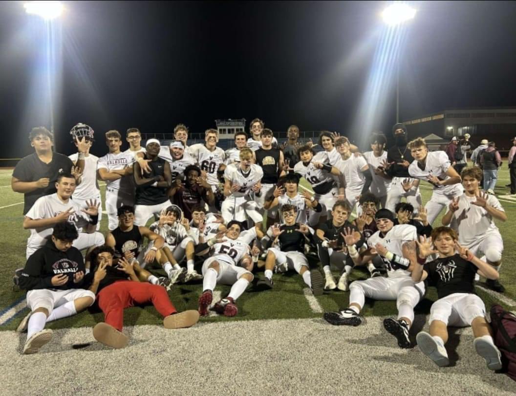 ValhallaNYFB's tweet photo. Great Regular Season! 7-0. Now the real season begins. Section One Playoffs start this coming weekend. 0-0. https://t.co/Xz3Tf8Cn7F