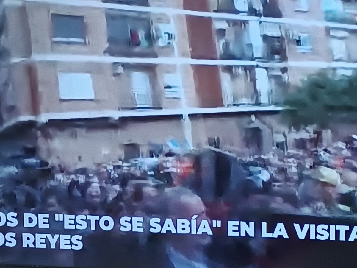 No se pueden perder los papeles. No por gritar más se tiene más razón. Totalmente comprensible la indignación ciudadana pero así no se soluciona nada.
#LaDanadelSiglo
<a href="/informativost5/">Informativos Telecinco</a>
